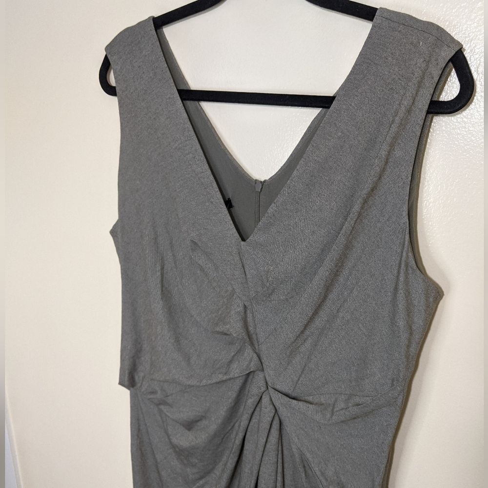 Escada V-Neck Sleeveless Knit Sheath Cactus Dress - Picture 8 of 16